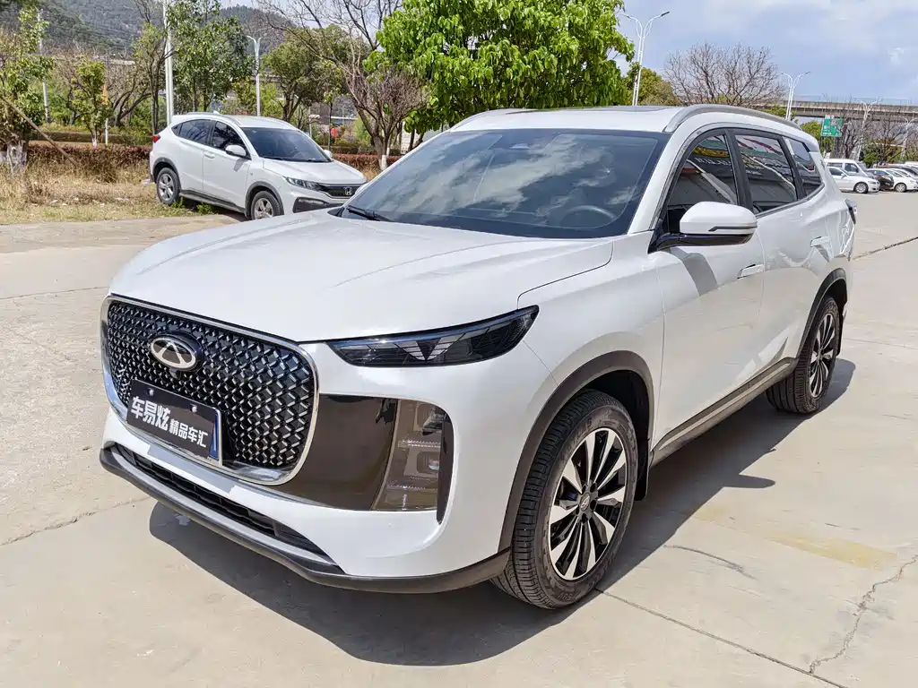 Chery Tiggo 8 PLUS 2024 — фото 1