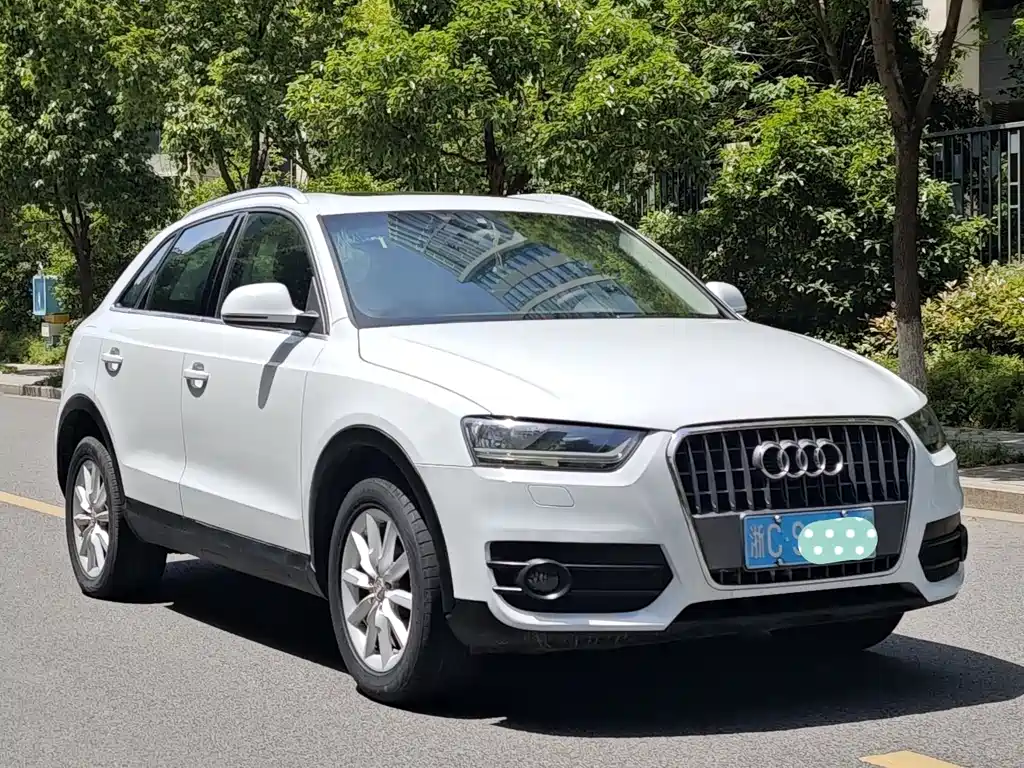 Audi Q3 2013 — фото 7