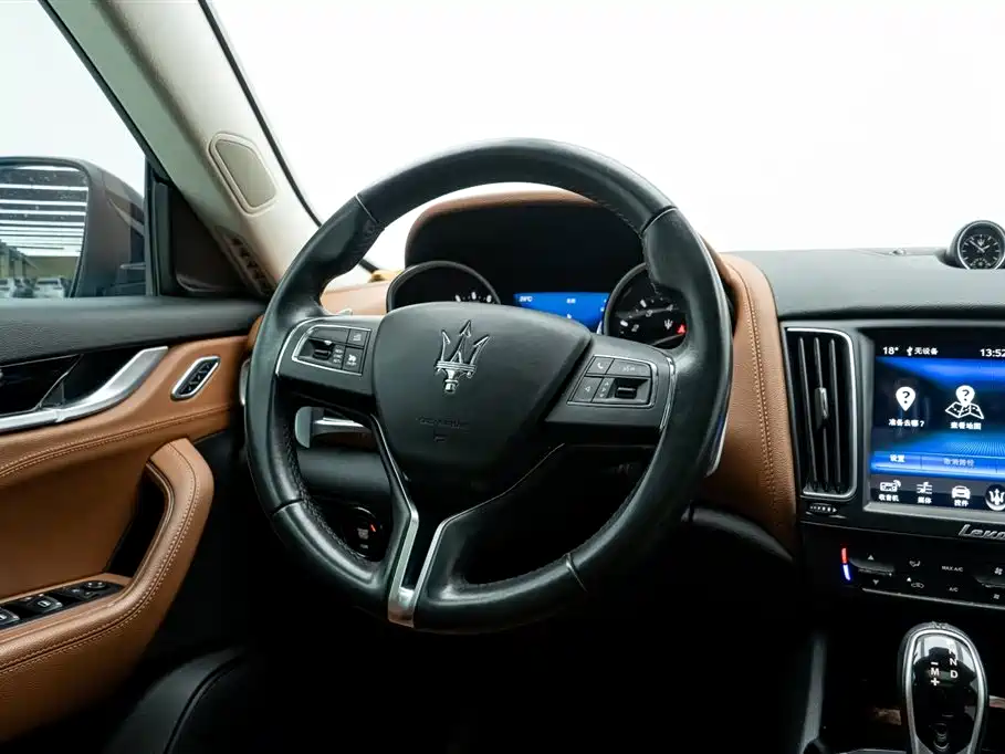Maserati Levante 2020 — фото 19