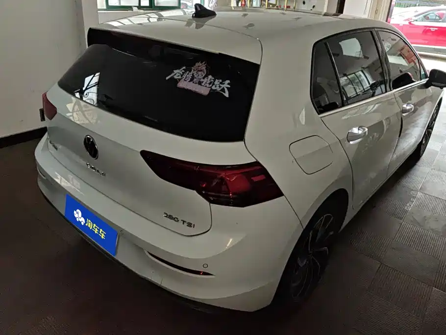 Volkswagen Golf 2021