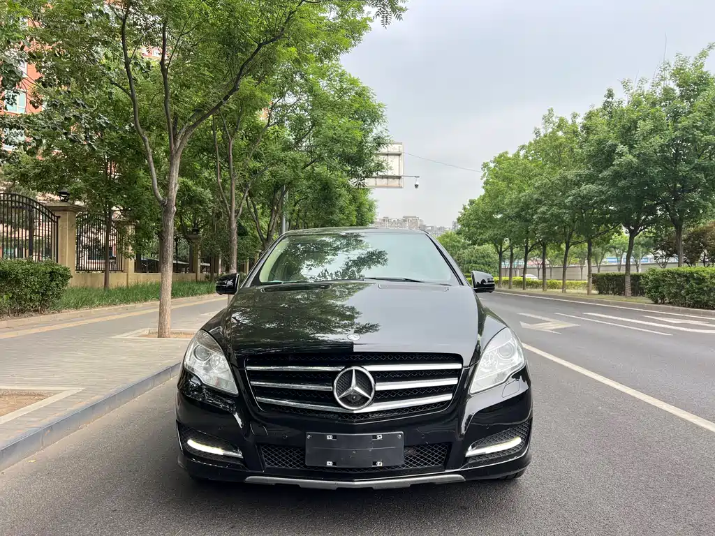 Mercedes-Benz R-Class 2017 — фото 16