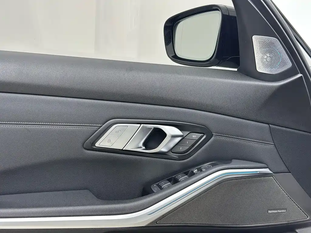 BMW 3 Series 2020 — фото 14