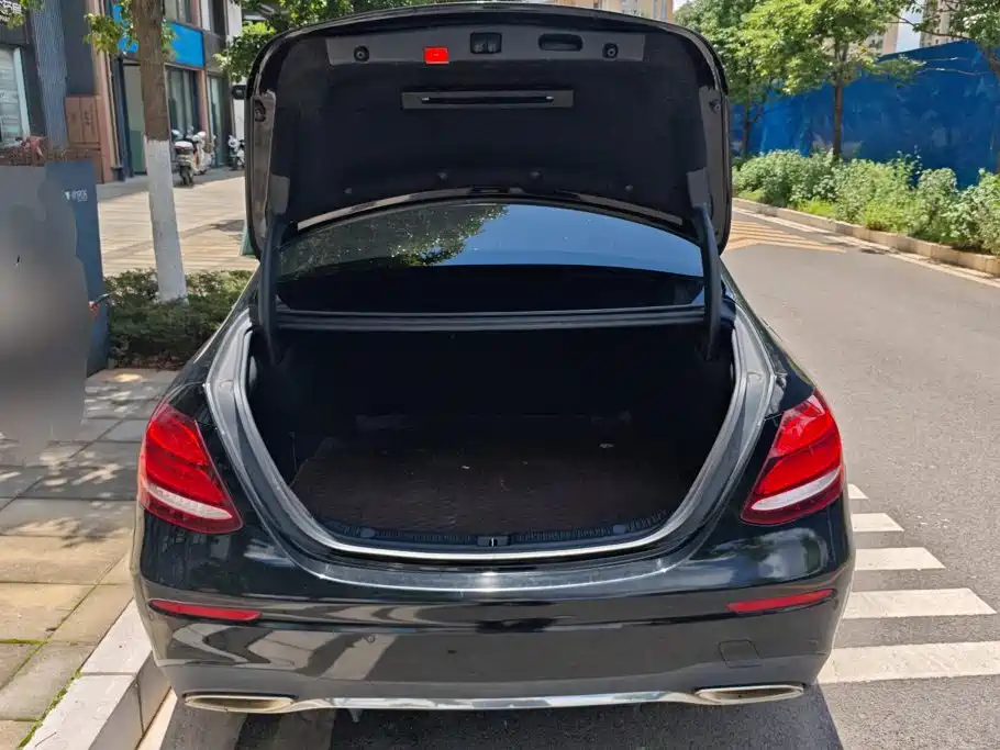 Mercedes-Benz E-Class 2018