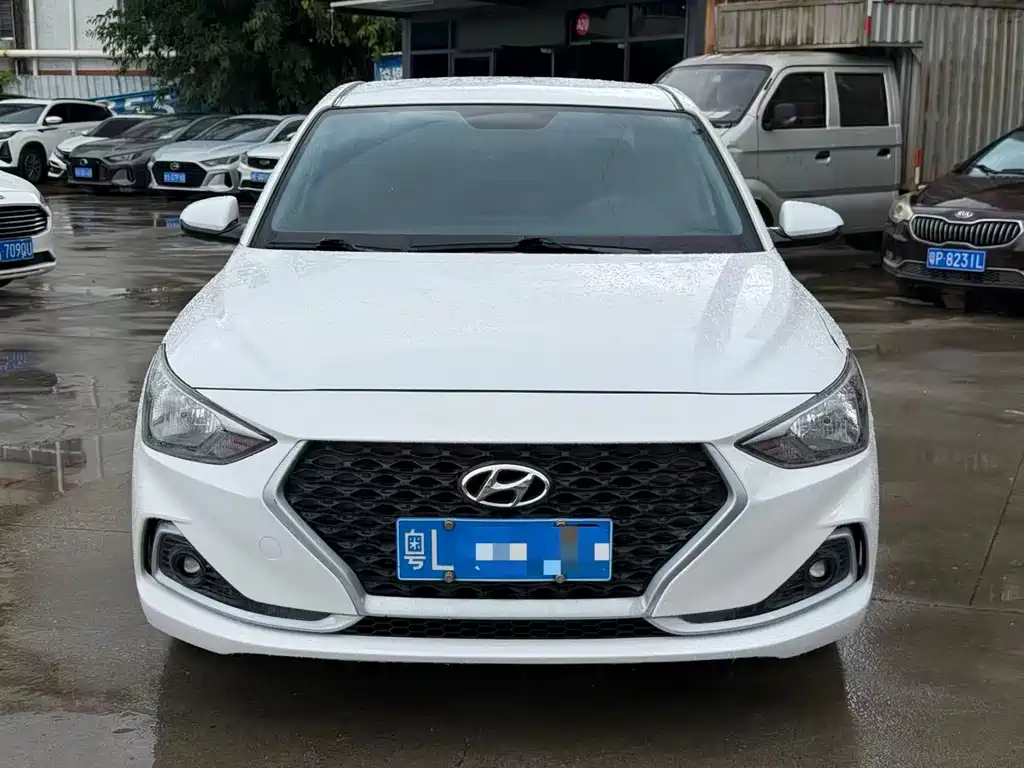 Hyundai Elantra 2019 — фото 2