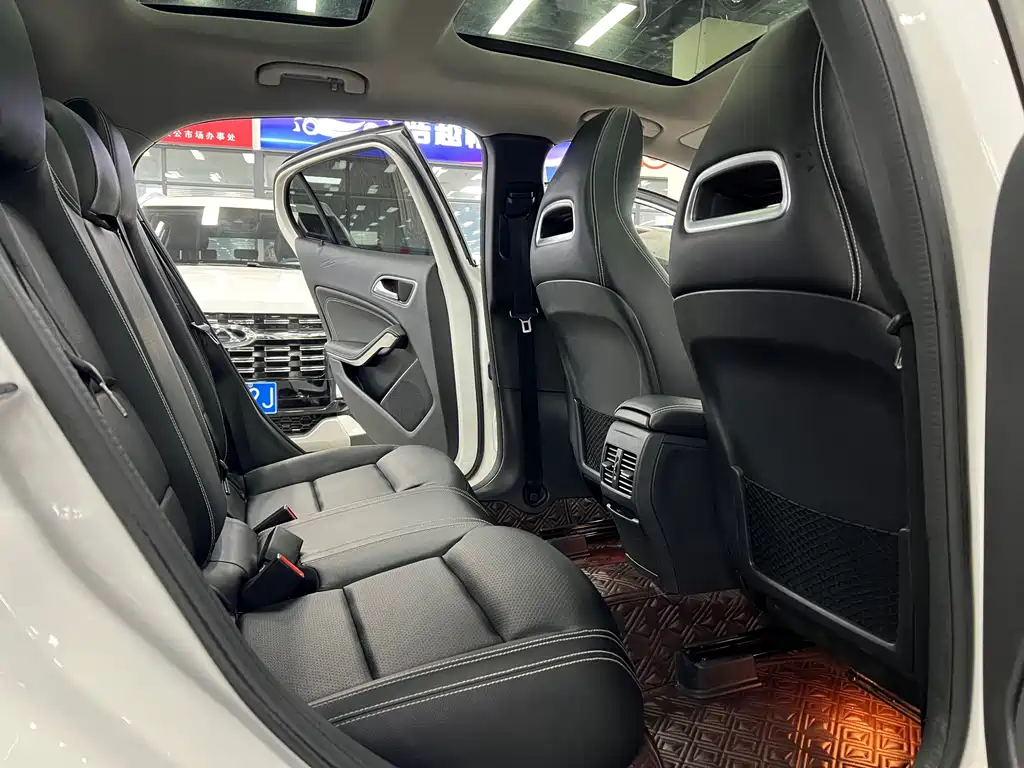 Mercedes-Benz GLA 2019 — фото 23