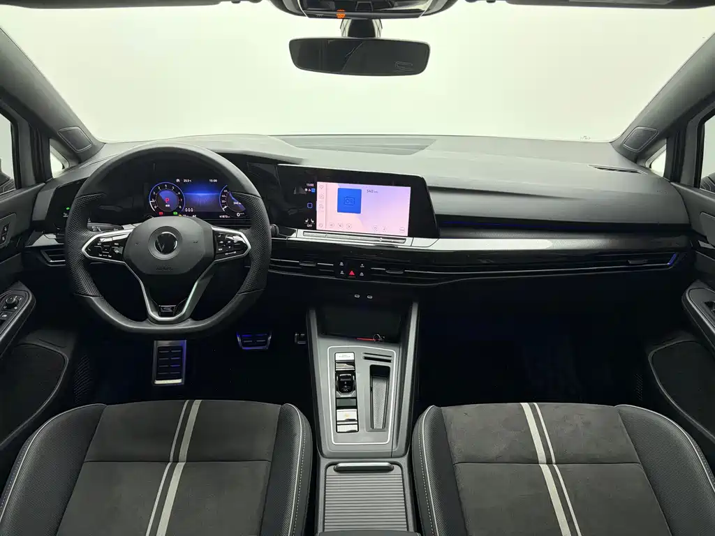 Volkswagen Golf 2023