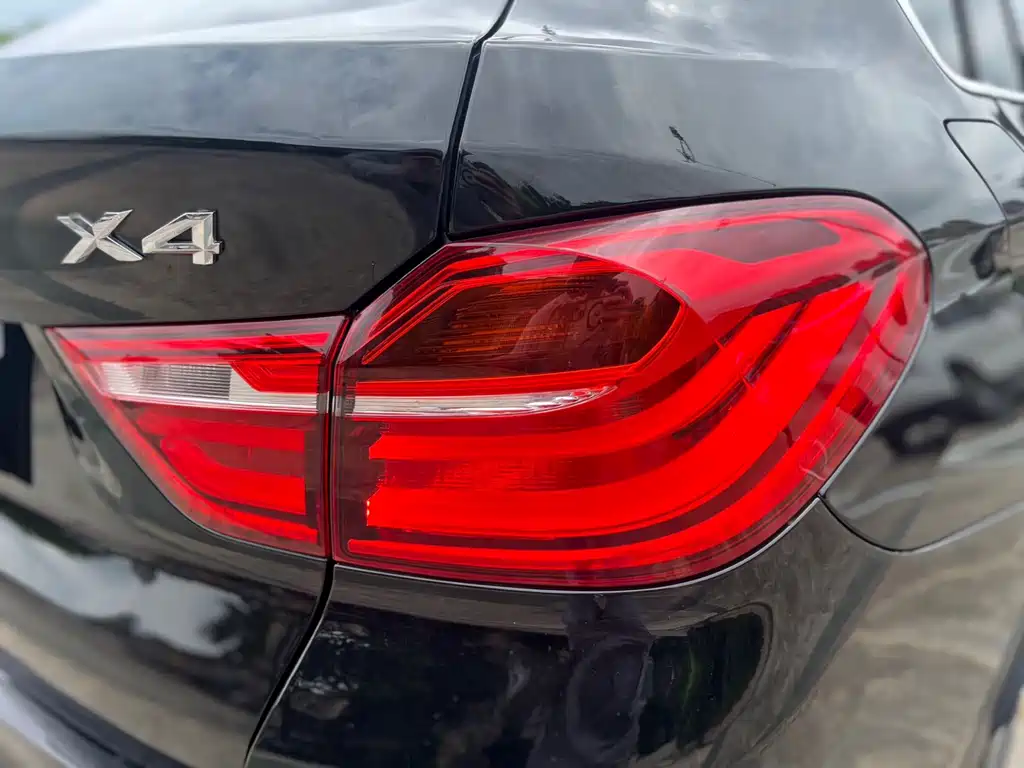 BMW X4 2017 — фото 13