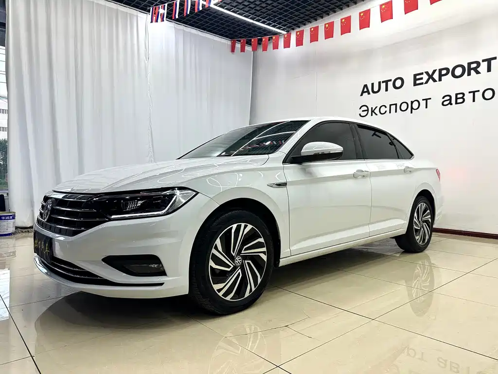 Volkswagen Sagitar 2022