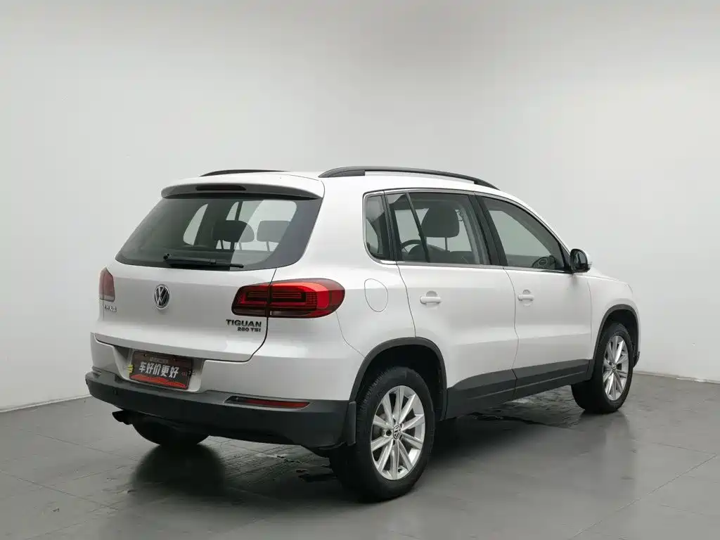Volkswagen Tiguan 2017 — фото 2