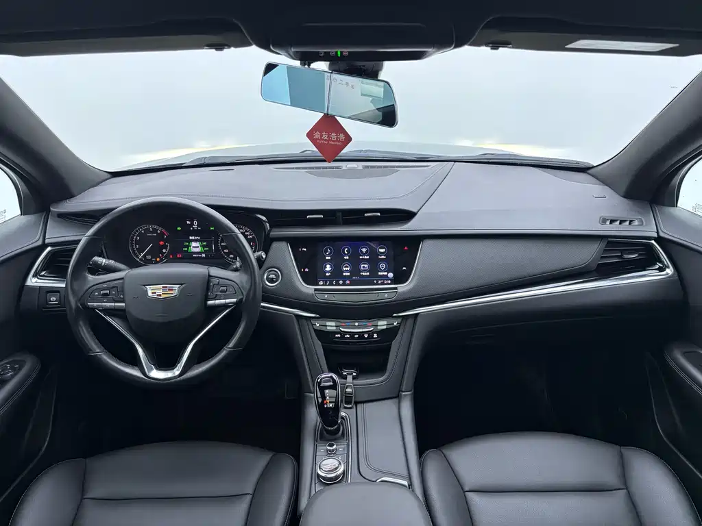 Cadillac XT6 2023 — фото 19