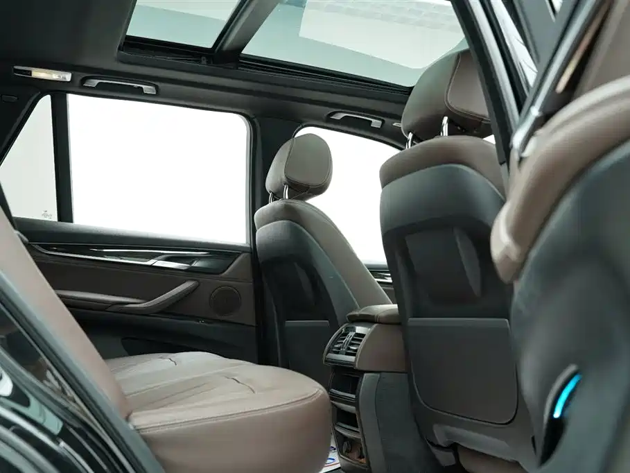 BMW X5 2017 — фото 18