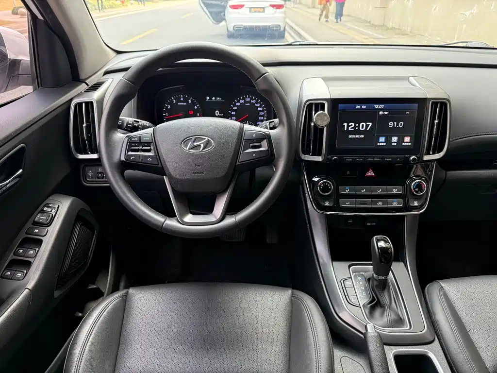Hyundai ix35 2018 — фото 11