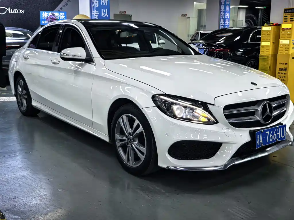 Mercedes-Benz C-Class 2018 — фото 17