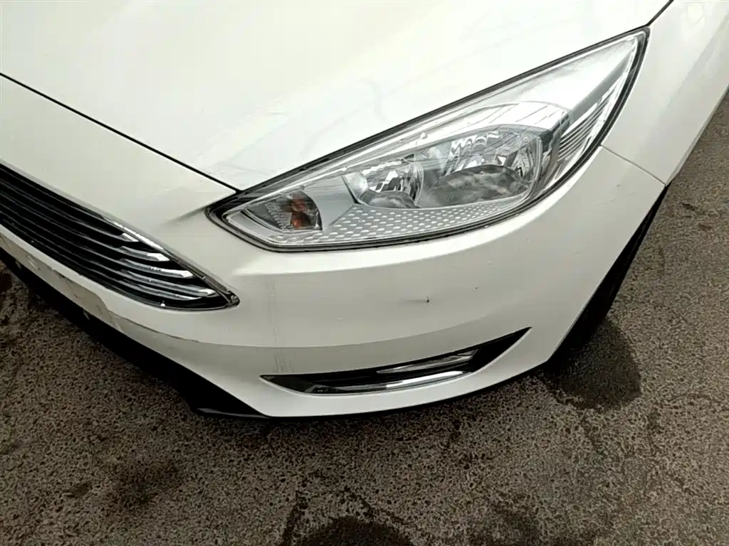 Ford Focus 2016 — фото 24