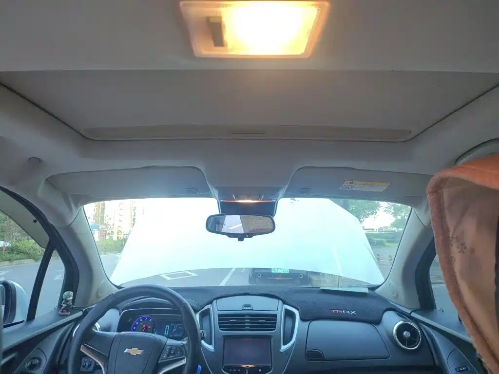 Chevrolet Trax 2015 — фото 15