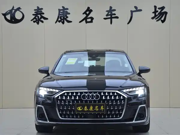 Audi A8 2025