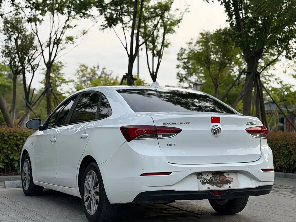 Buick Excelle 2020 — фото 4