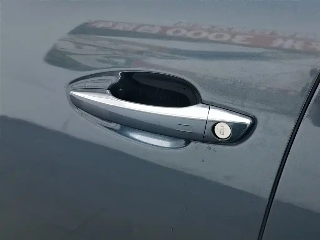 Peugeot 5008 2018 — фото 18