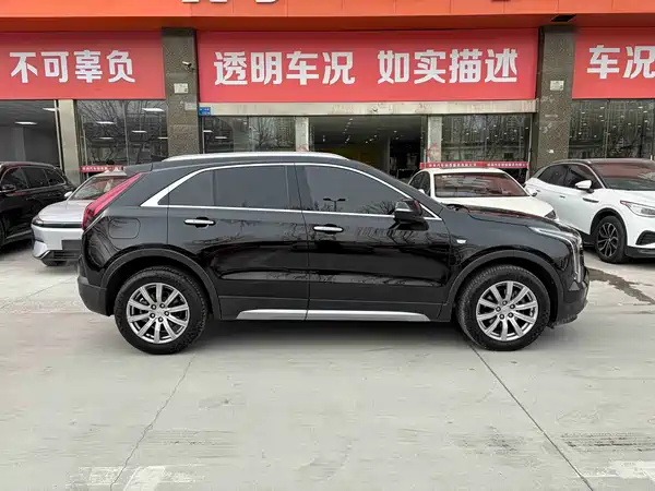 Cadillac XT4 2021