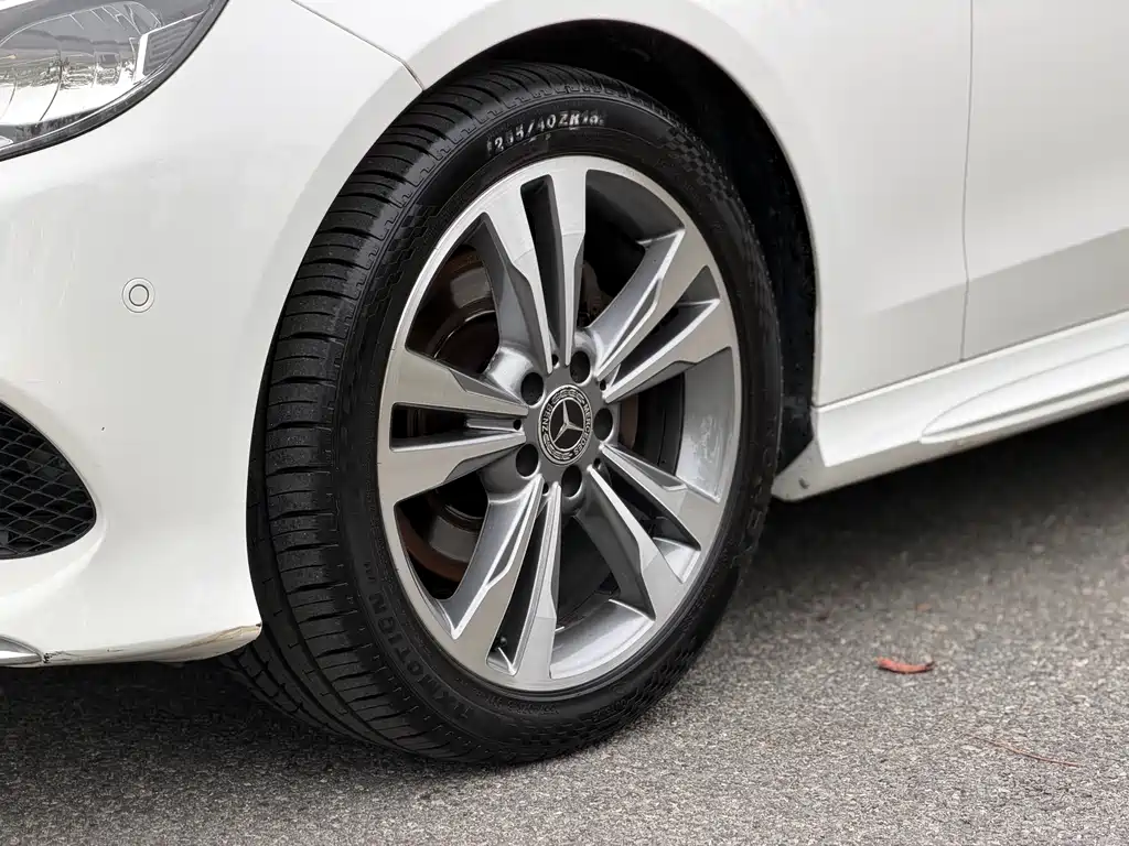 Mercedes-Benz E-Class 2014