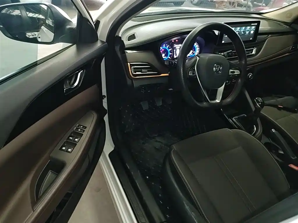 Changan Eado DT 2020 — фото 16