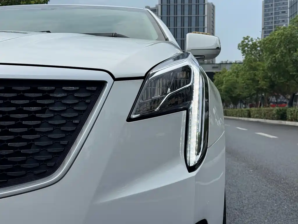 Cadillac XTS 2019 — фото 21