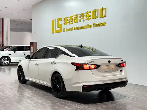 Nissan Teana 2021