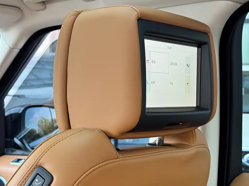 Land Rover Sport 2018 — фото 29