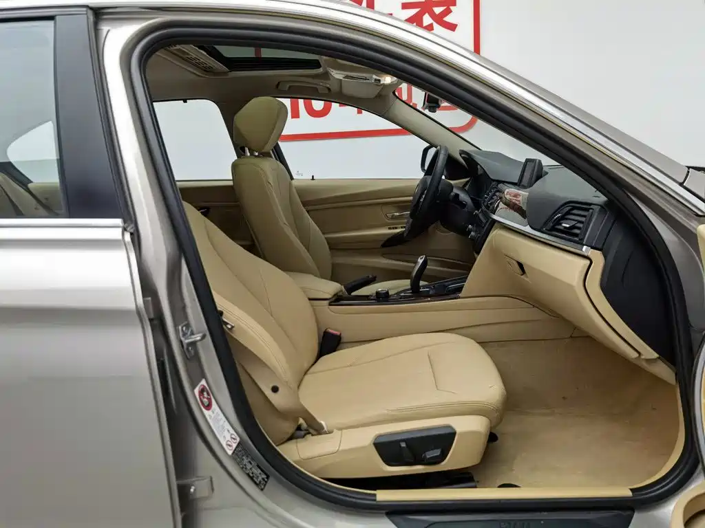 BMW 3 Series 2013 — фото 23
