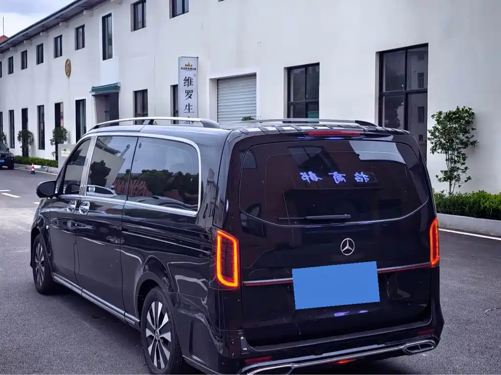Mercedes-Benz Vito 2022 — фото 12