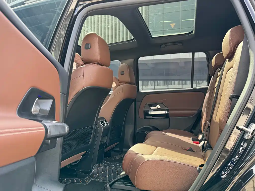 Mercedes-Benz GLB 2024 — фото 17