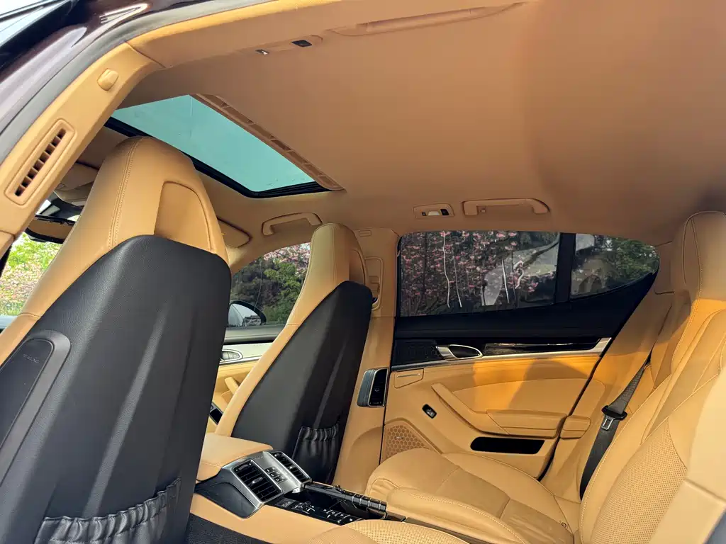 Porsche Panamera 2016 — фото 17