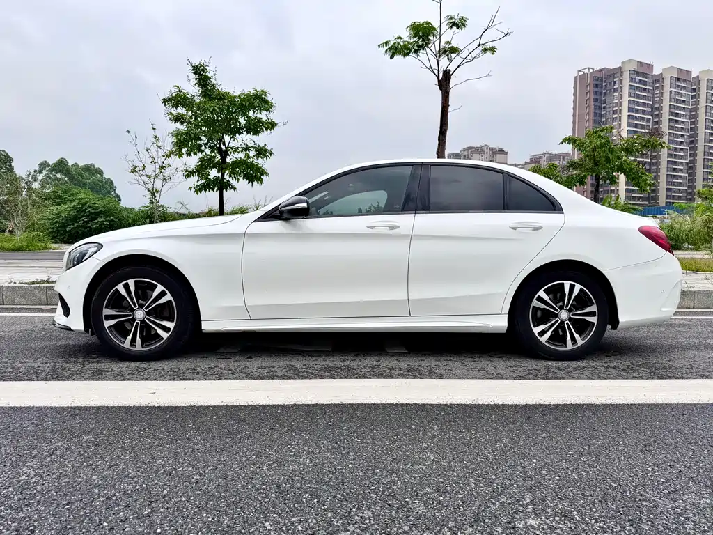 Mercedes-Benz C-Class 2016 — фото 13
