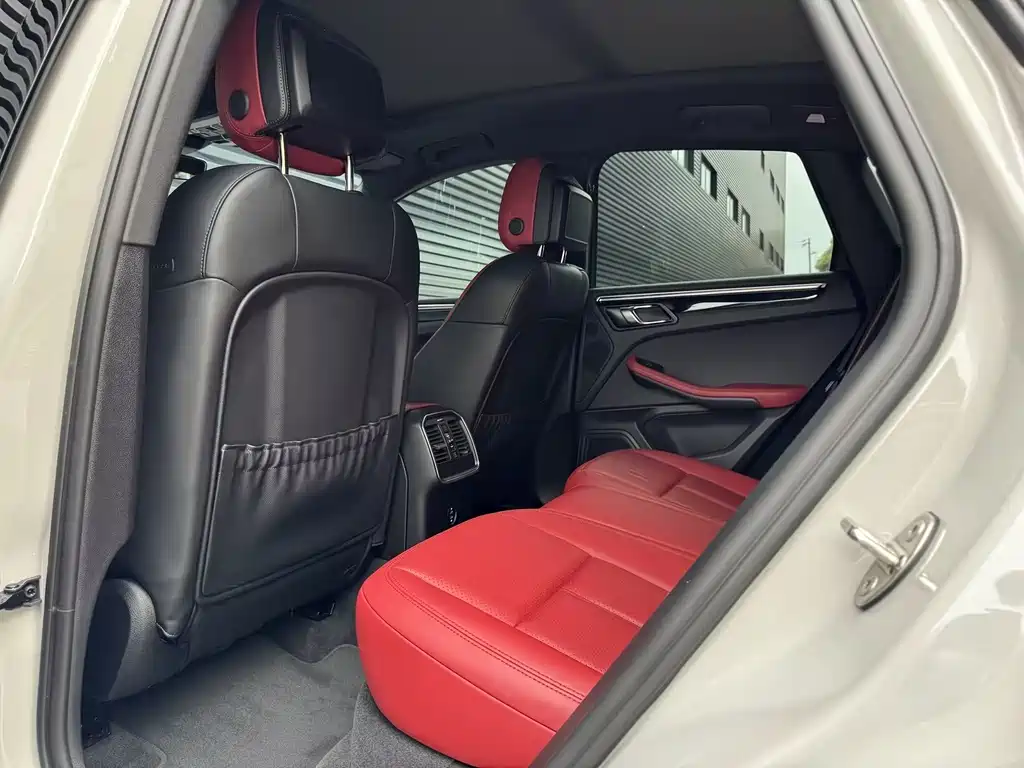 Porsche Macan 2022 — фото 12
