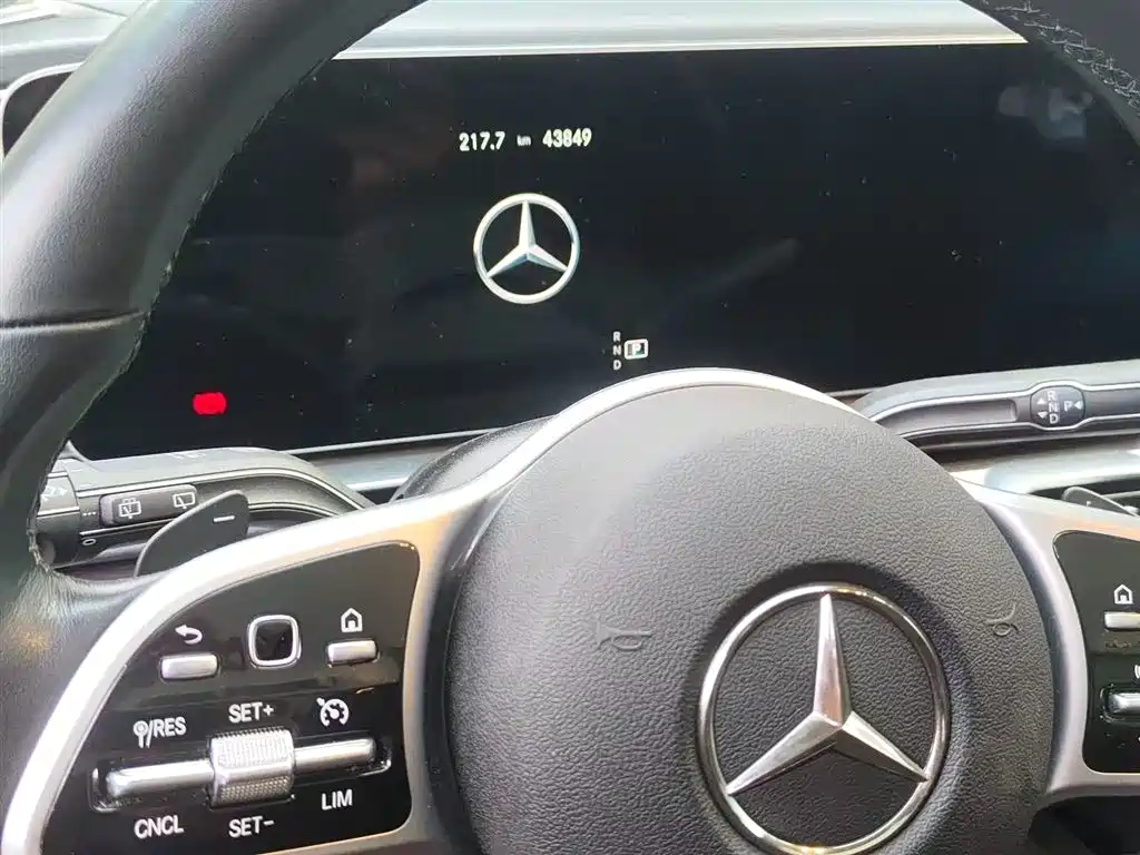 Mercedes-Benz GLE 2021 — фото 2