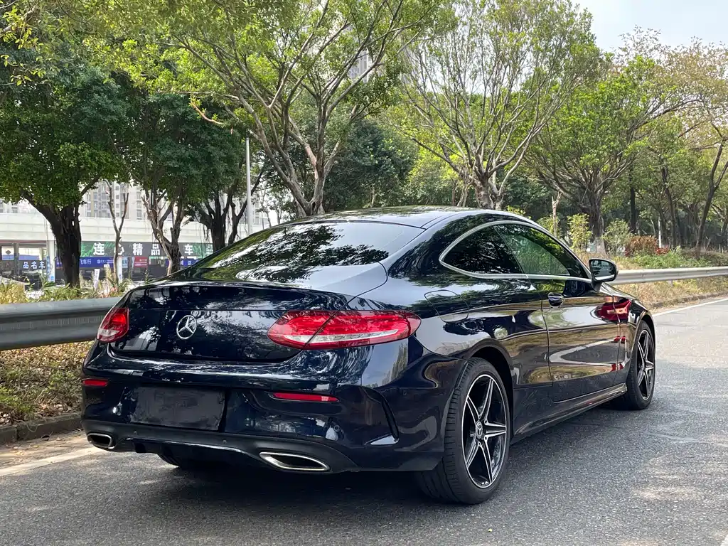 Mercedes-Benz C-Class 2018 — фото 11