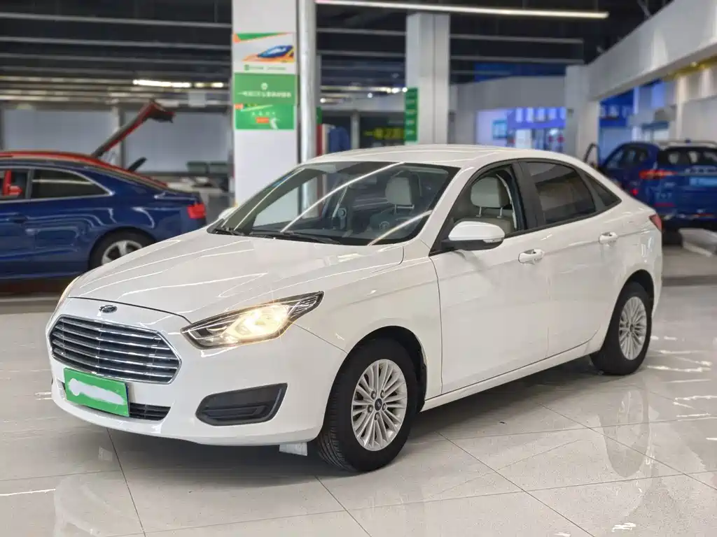 Ford Escort 2018 — фото 1