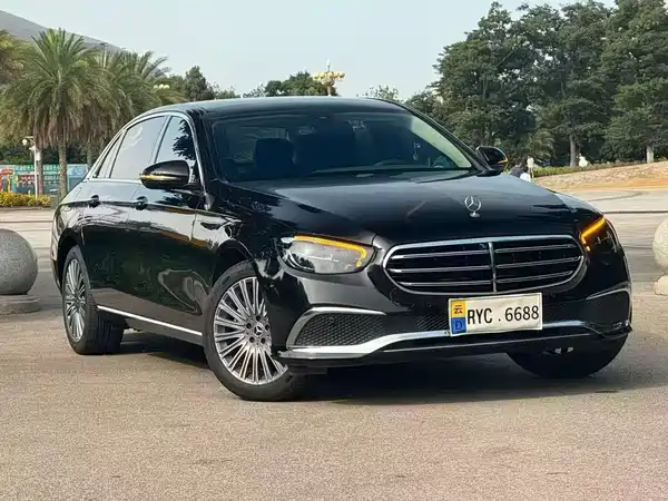 Mercedes-Benz E-Class 2023