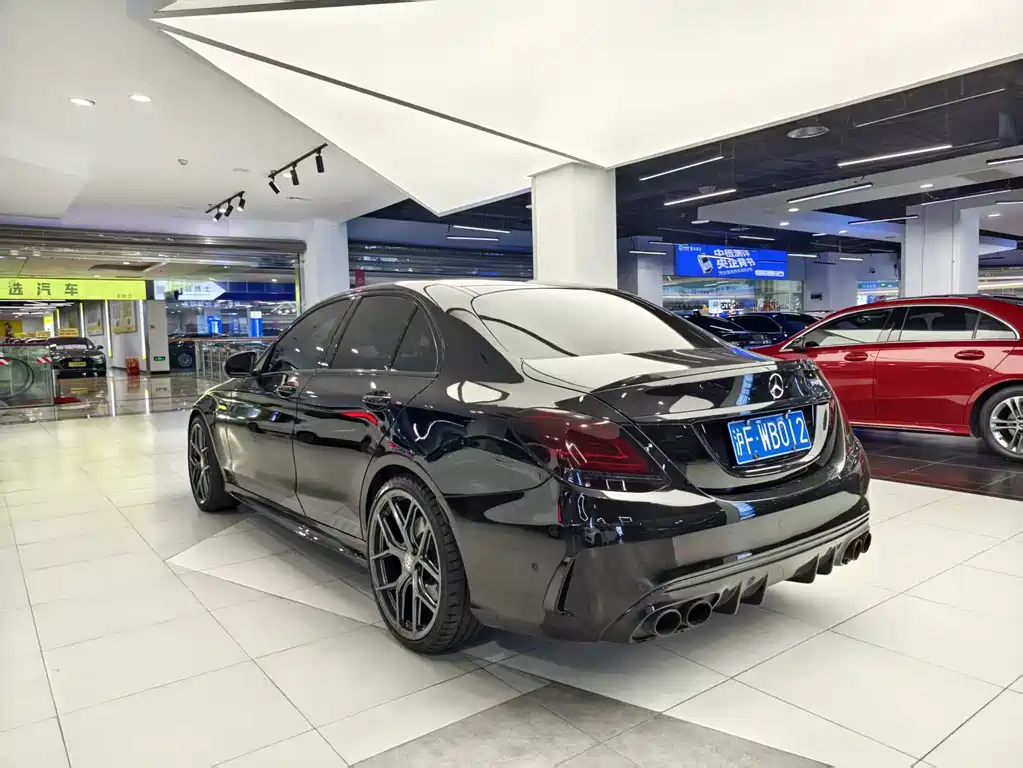 Mercedes-Benz C-Class AMG 2020 — фото 17