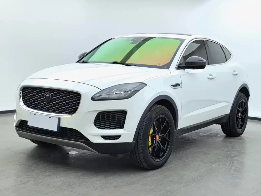 Jaguar E-PACE 2018 — фото 1