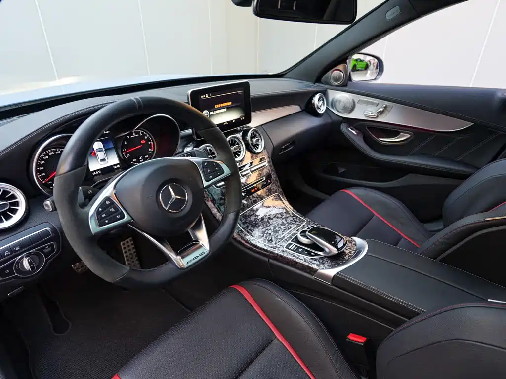 Mercedes-Benz C-Class AMG 2018 — фото 10