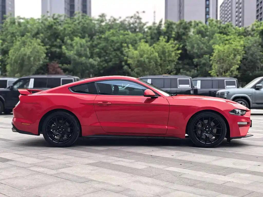 Ford Mustang 2019 — фото 5