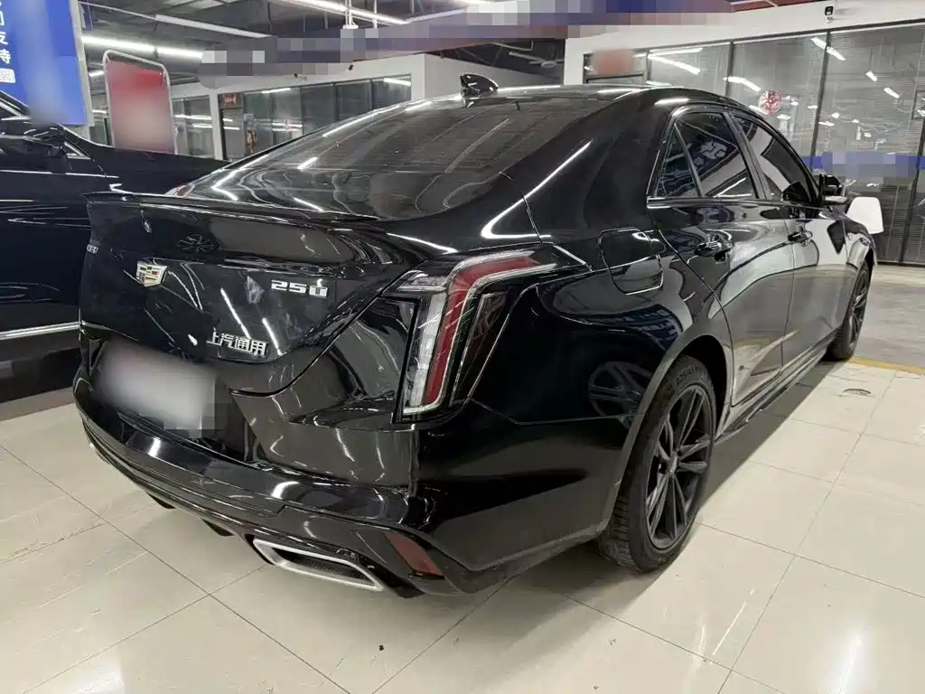 Cadillac CT4 2024 — фото 14