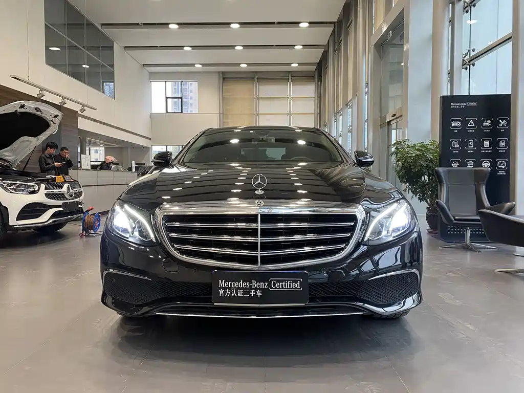 Mercedes-Benz E-Class 2020 — фото 2