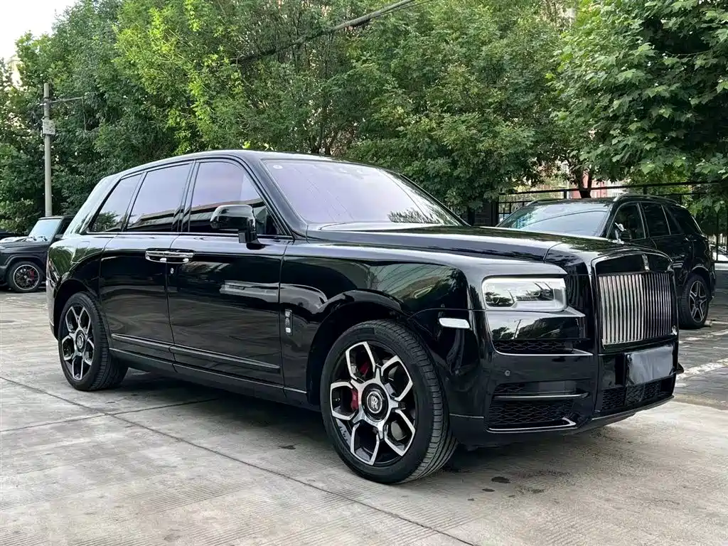 Rolls-Royce Cullinan 2021 — фото 2