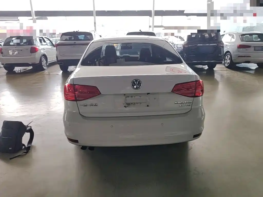 Volkswagen Sagitar 2017