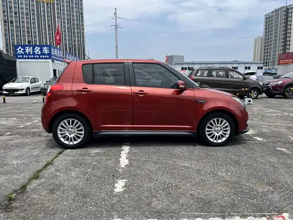 Suzuki Swift 2013