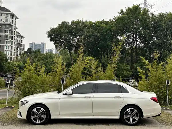 Mercedes-Benz E-Class 2018