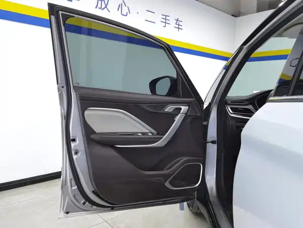 Geely Jiaji 2021