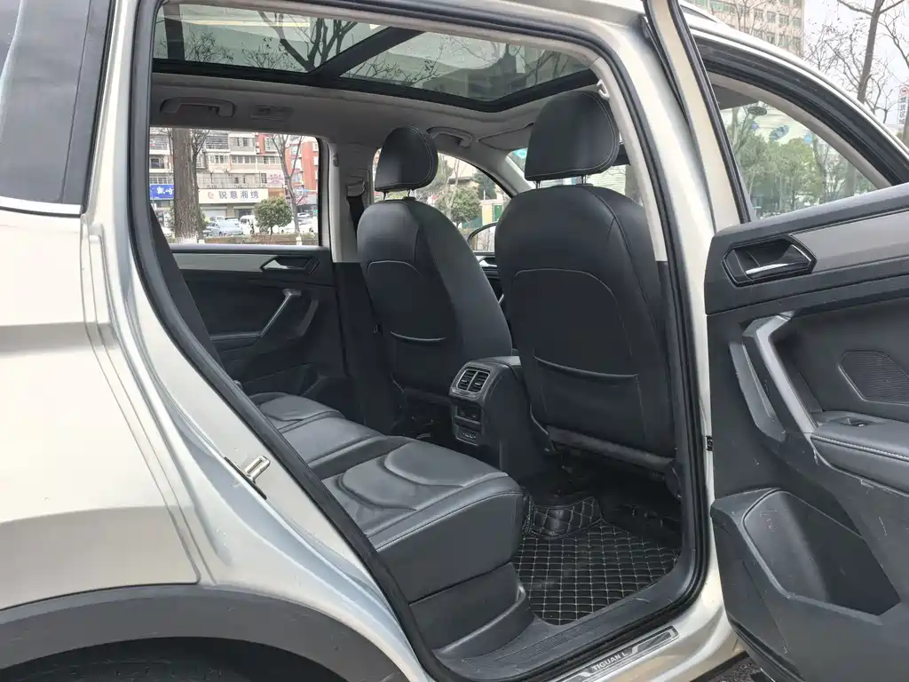Volkswagen Tiguan L 2020